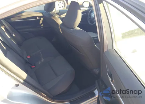 2025 Toyota Camry Le z USA, uszkodzony, nr VIN 4T1DAACK7SU504215